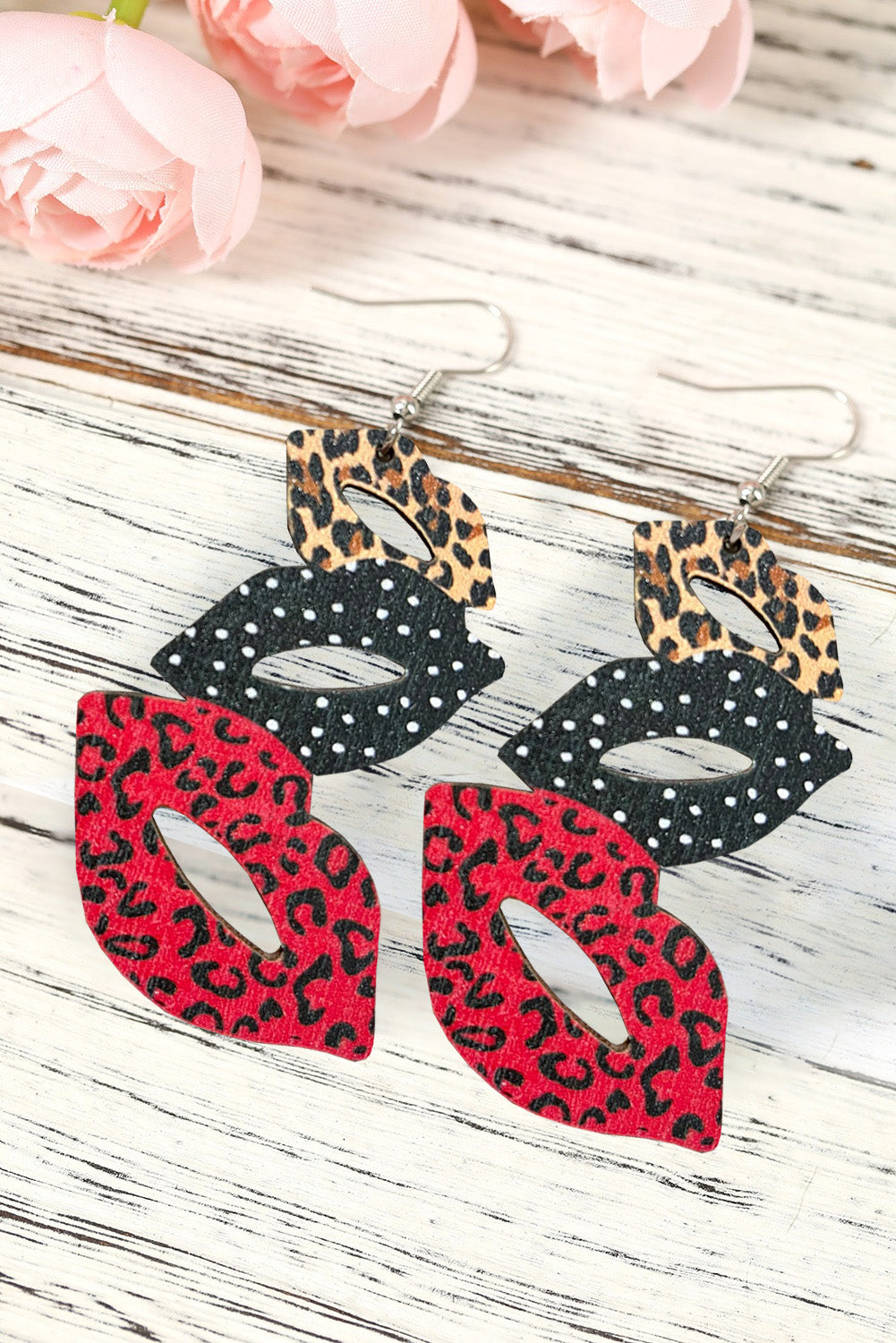 Red Lip Contrast Leopard Print Dangle Earrings